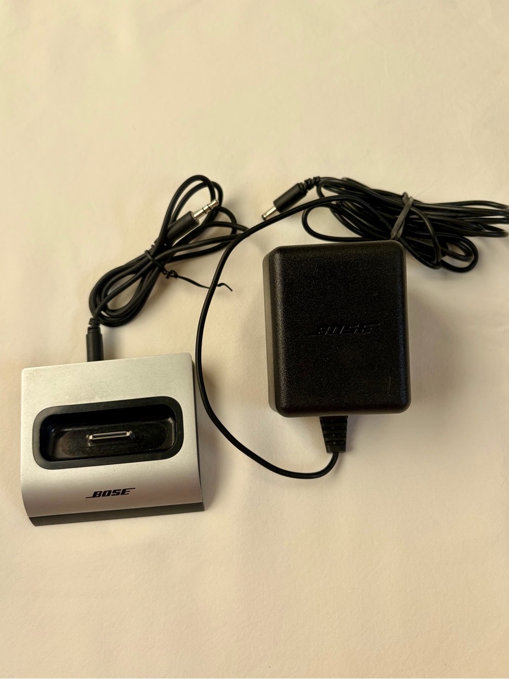 Bose Wave Connect Kit Docking Station and Original Bose Power Supply for iPod